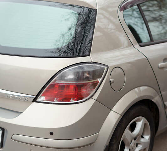 Сірий Опель Астра, об'ємом двигуна 1.6 л та пробігом 252 тис. км за 5400 $, фото 5 на Automoto.ua