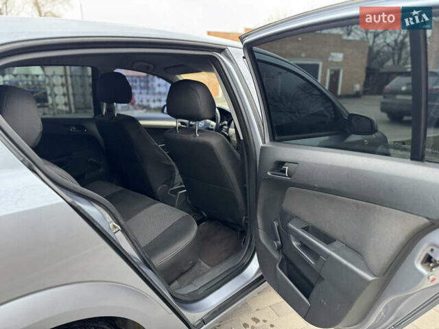 Серый Опель Астра, объемом двигателя 1.36 л и пробегом 215 тыс. км за 4800 $, фото 23 на Automoto.ua