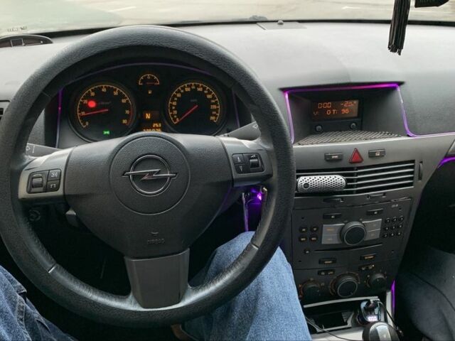 Сірий Опель Астра, об'ємом двигуна 1.6 л та пробігом 225 тис. км за 4500 $, фото 7 на Automoto.ua