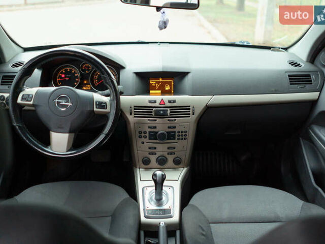 Сірий Опель Астра, об'ємом двигуна 1.6 л та пробігом 252 тис. км за 5400 $, фото 16 на Automoto.ua