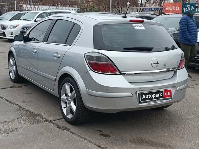 Серый Опель Астра, объемом двигателя 1.6 л и пробегом 255 тыс. км за 6490 $, фото 10 на Automoto.ua