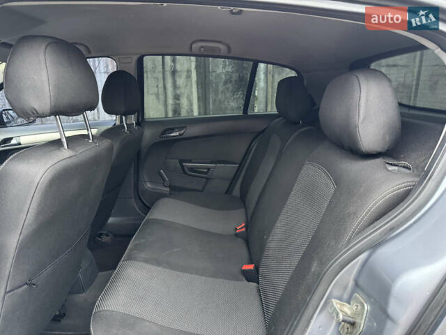 Серый Опель Астра, объемом двигателя 1.36 л и пробегом 215 тыс. км за 4800 $, фото 27 на Automoto.ua