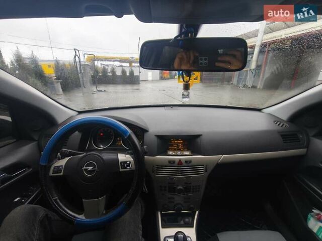 Серый Опель Астра, объемом двигателя 1.6 л и пробегом 277 тыс. км за 3700 $, фото 14 на Automoto.ua
