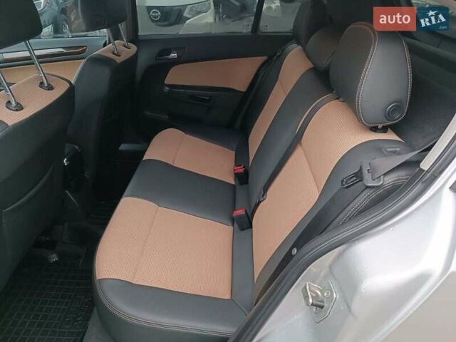 Серый Опель Астра, объемом двигателя 1.6 л и пробегом 255 тыс. км за 6490 $, фото 11 на Automoto.ua