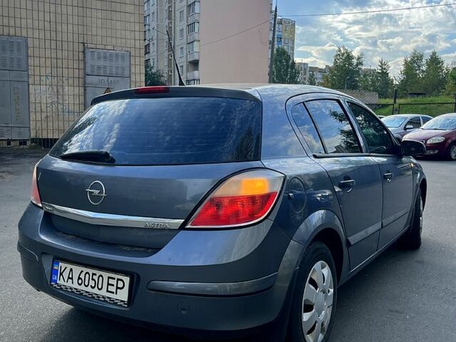 Сірий Опель Астра, об'ємом двигуна 1.4 л та пробігом 408 тис. км за 4800 $, фото 1 на Automoto.ua