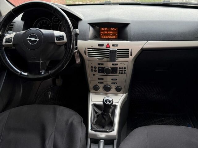 Сірий Опель Астра, об'ємом двигуна 1.6 л та пробігом 260 тис. км за 4400 $, фото 6 на Automoto.ua