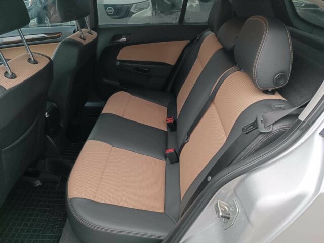 Серый Опель Астра, объемом двигателя 1.6 л и пробегом 255 тыс. км за 6490 $, фото 11 на Automoto.ua