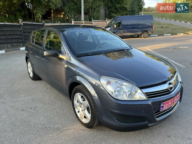 Сірий Опель Астра, об'ємом двигуна 1.8 л та пробігом 220 тис. км за 6900 $, фото 4 на Automoto.ua