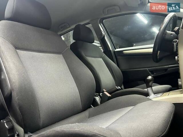 Сірий Опель Астра, об'ємом двигуна 1.6 л та пробігом 183 тис. км за 7000 $, фото 17 на Automoto.ua