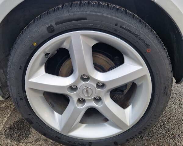 Серый Опель Астра, объемом двигателя 1.6 л и пробегом 255 тыс. км за 6200 $, фото 21 на Automoto.ua