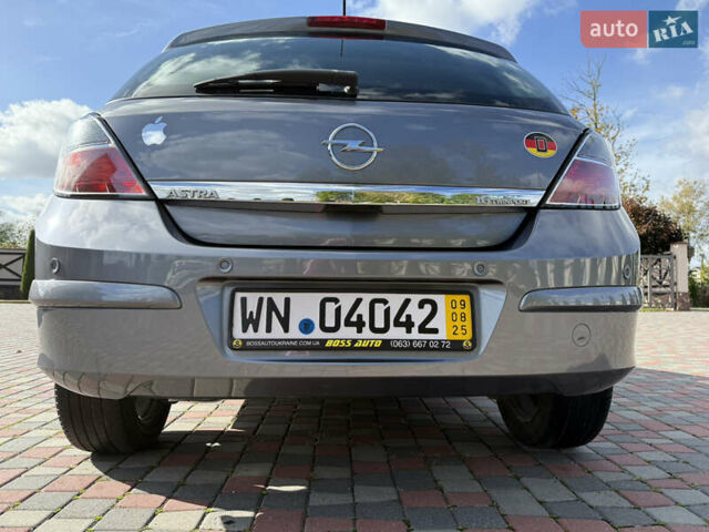 Серый Опель Астра, объемом двигателя 1.6 л и пробегом 180 тыс. км за 6750 $, фото 38 на Automoto.ua