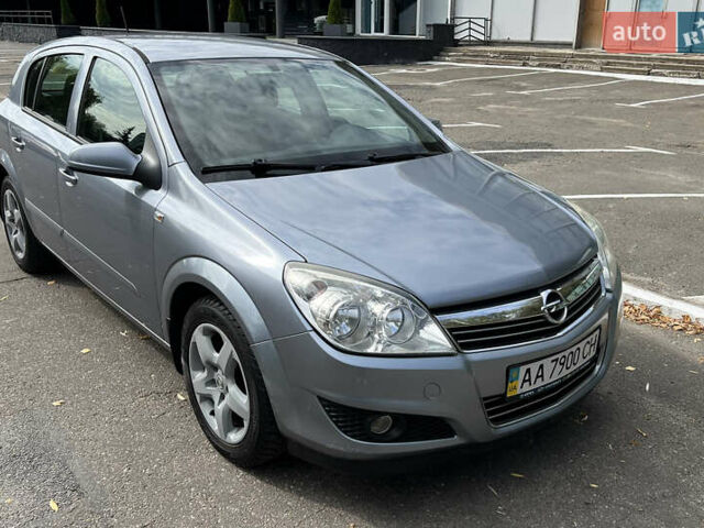 Серый Опель Астра, объемом двигателя 1.6 л и пробегом 255 тыс. км за 5400 $, фото 10 на Automoto.ua