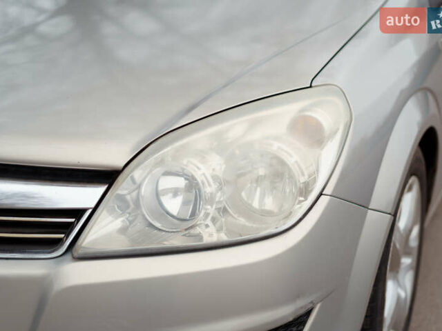 Сірий Опель Астра, об'ємом двигуна 1.6 л та пробігом 252 тис. км за 5400 $, фото 10 на Automoto.ua