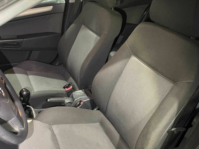 Сірий Опель Астра, об'ємом двигуна 1.6 л та пробігом 234 тис. км за 4900 $, фото 10 на Automoto.ua