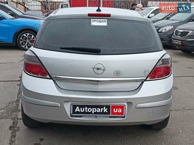 Серый Опель Астра, объемом двигателя 1.6 л и пробегом 255 тыс. км за 6490 $, фото 7 на Automoto.ua