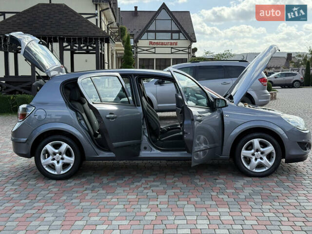 Серый Опель Астра, объемом двигателя 1.6 л и пробегом 180 тыс. км за 6750 $, фото 126 на Automoto.ua