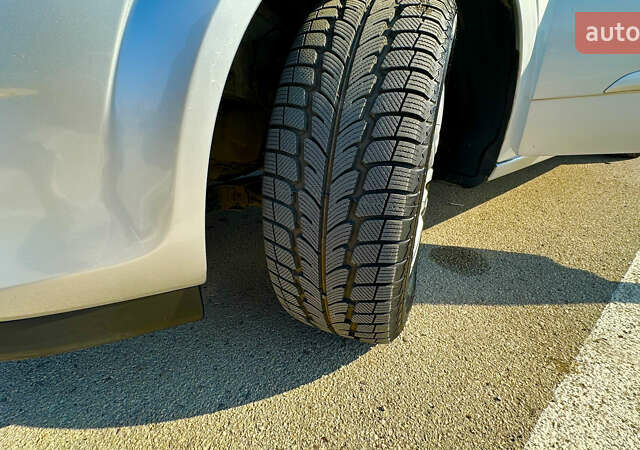 Серый Опель Астра, объемом двигателя 1.6 л и пробегом 235 тыс. км за 5200 $, фото 13 на Automoto.ua