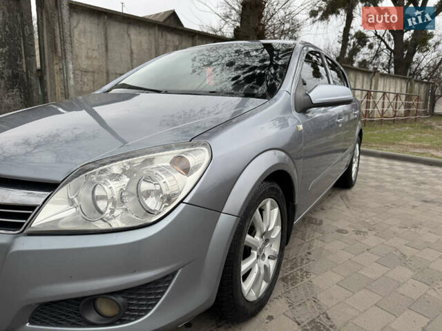 Серый Опель Астра, объемом двигателя 1.36 л и пробегом 215 тыс. км за 4800 $, фото 16 на Automoto.ua