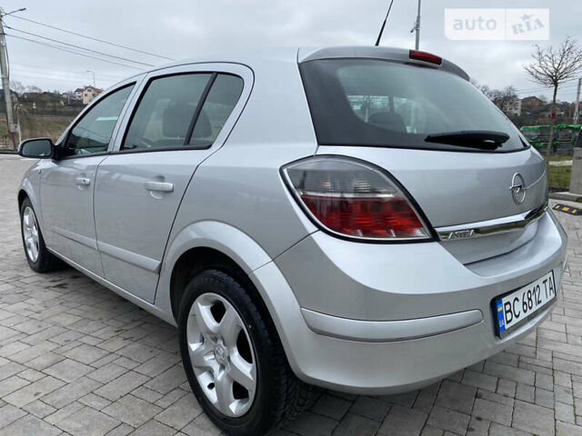 Серый Опель Астра, объемом двигателя 1.3 л и пробегом 176 тыс. км за 5300 $, фото 22 на Automoto.ua