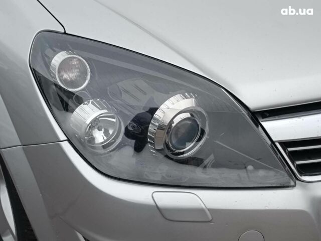 Серый Опель Астра, объемом двигателя 1.6 л и пробегом 255 тыс. км за 6490 $, фото 4 на Automoto.ua