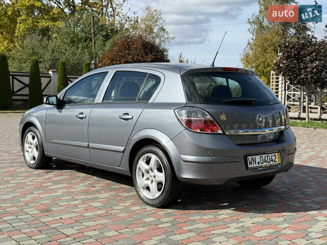 Серый Опель Астра, объемом двигателя 1.6 л и пробегом 180 тыс. км за 6750 $, фото 11 на Automoto.ua