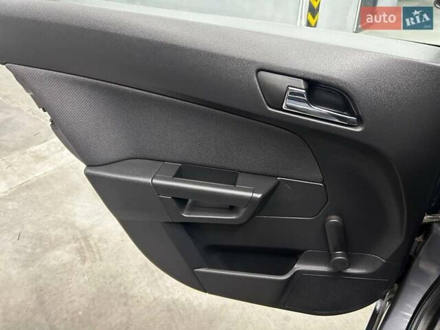 Сірий Опель Астра, об'ємом двигуна 1.6 л та пробігом 183 тис. км за 7000 $, фото 14 на Automoto.ua