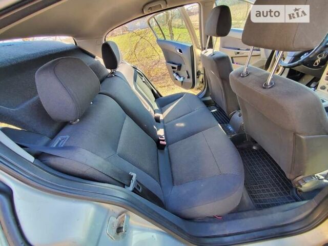 Сірий Опель Астра, об'ємом двигуна 1.4 л та пробігом 172 тис. км за 4000 $, фото 11 на Automoto.ua