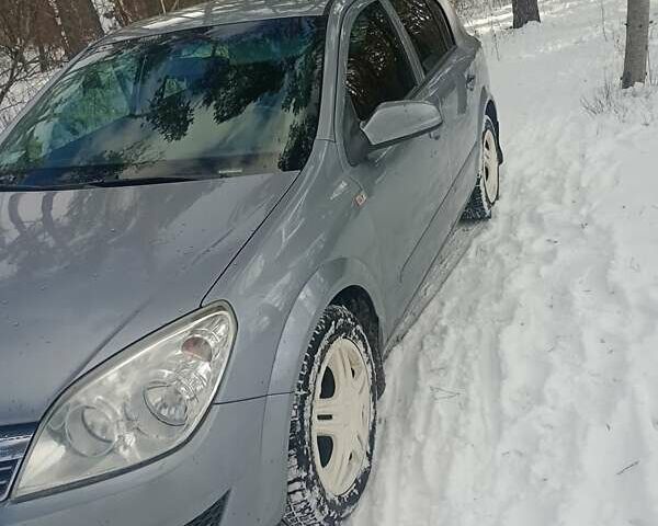 Сірий Опель Астра, об'ємом двигуна 1.6 л та пробігом 231 тис. км за 5300 $, фото 3 на Automoto.ua