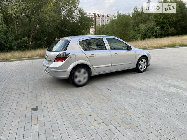 Серый Опель Астра, объемом двигателя 1.3 л и пробегом 173 тыс. км за 4950 $, фото 32 на Automoto.ua