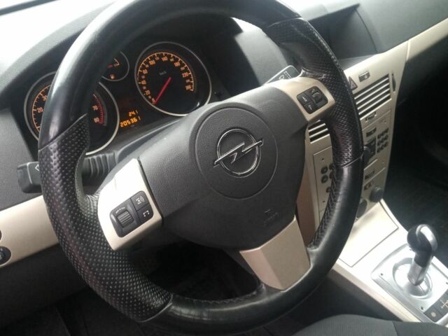 Сірий Опель Астра, об'ємом двигуна 1.6 л та пробігом 200 тис. км за 5200 $, фото 5 на Automoto.ua