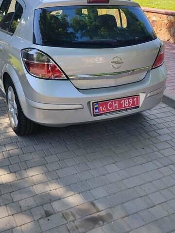 Серый Опель Астра, объемом двигателя 1.6 л и пробегом 164 тыс. км за 5999 $, фото 4 на Automoto.ua