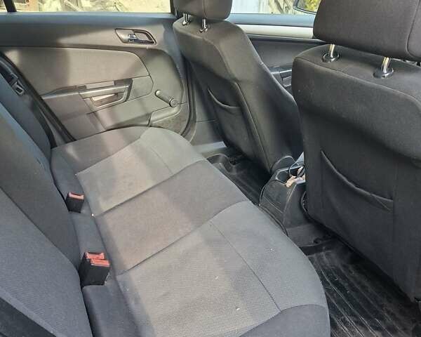 Серый Опель Астра, объемом двигателя 1.6 л и пробегом 233 тыс. км за 3800 $, фото 6 на Automoto.ua