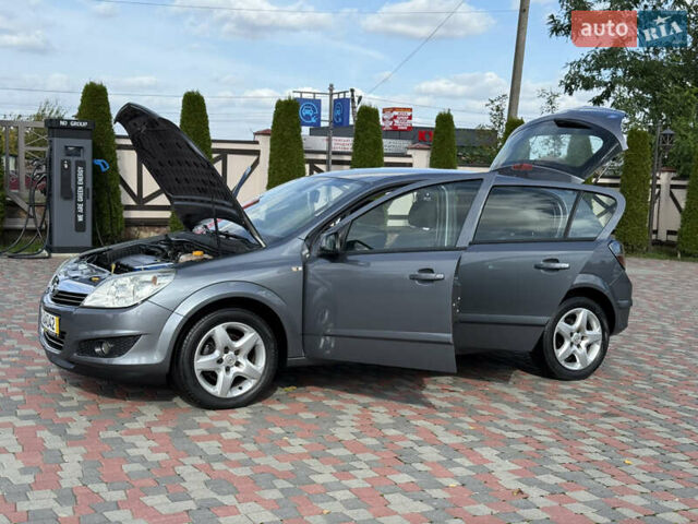 Серый Опель Астра, объемом двигателя 1.6 л и пробегом 180 тыс. км за 6750 $, фото 134 на Automoto.ua