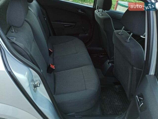 Сірий Опель Астра, об'ємом двигуна 1.4 л та пробігом 240 тис. км за 5350 $, фото 8 на Automoto.ua