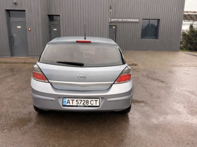 Серый Опель Астра, объемом двигателя 1.7 л и пробегом 312 тыс. км за 4700 $, фото 7 на Automoto.ua