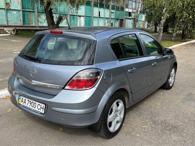 Серый Опель Астра, объемом двигателя 1.6 л и пробегом 256 тыс. км за 5600 $, фото 6 на Automoto.ua