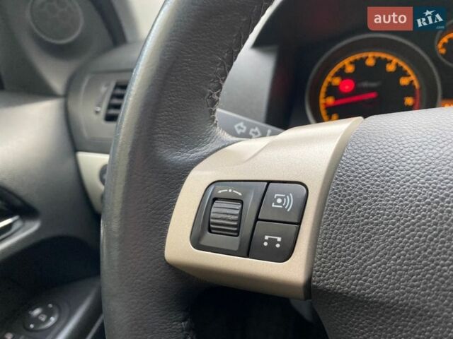 Серый Опель Астра, объемом двигателя 1.6 л и пробегом 162 тыс. км за 5450 $, фото 58 на Automoto.ua