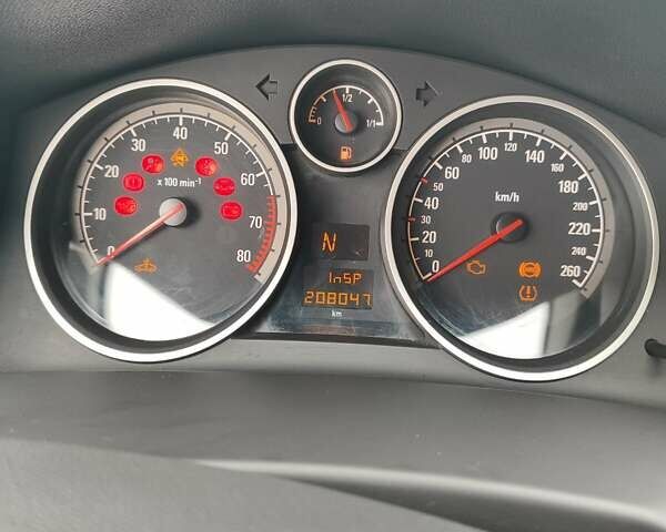 Серый Опель Астра, объемом двигателя 0 л и пробегом 208 тыс. км за 5000 $, фото 1 на Automoto.ua