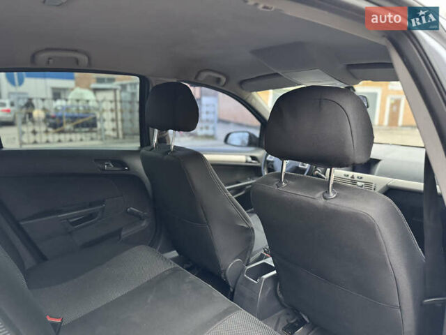 Серый Опель Астра, объемом двигателя 1.36 л и пробегом 215 тыс. км за 4800 $, фото 25 на Automoto.ua