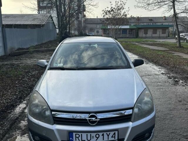 Серый Опель Астра, объемом двигателя 1.9 л и пробегом 300 тыс. км за 2500 $, фото 2 на Automoto.ua