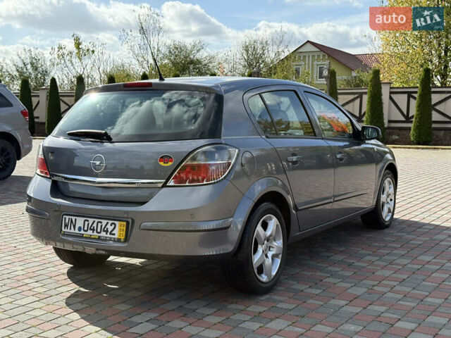 Серый Опель Астра, объемом двигателя 1.6 л и пробегом 180 тыс. км за 6750 $, фото 9 на Automoto.ua