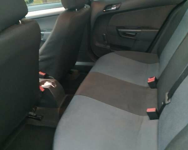 Сірий Опель Астра, об'ємом двигуна 1.6 л та пробігом 197 тис. км за 5800 $, фото 1 на Automoto.ua