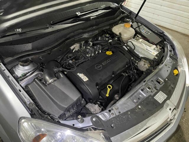 Сірий Опель Астра, об'ємом двигуна 1.6 л та пробігом 234 тис. км за 4900 $, фото 18 на Automoto.ua