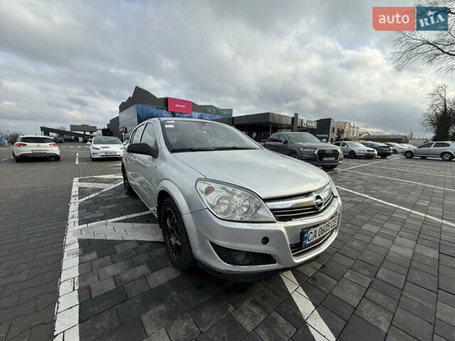 Сірий Опель Астра, об'ємом двигуна 1.6 л та пробігом 315 тис. км за 3900 $, фото 2 на Automoto.ua