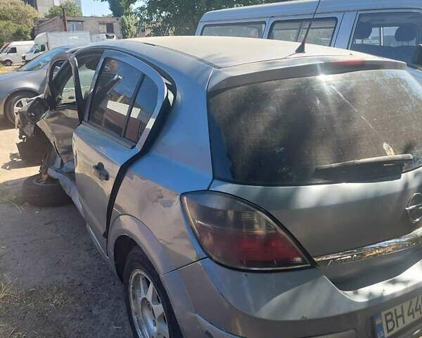 Сірий Опель Астра, об'ємом двигуна 1.36 л та пробігом 350 тис. км за 2200 $, фото 2 на Automoto.ua