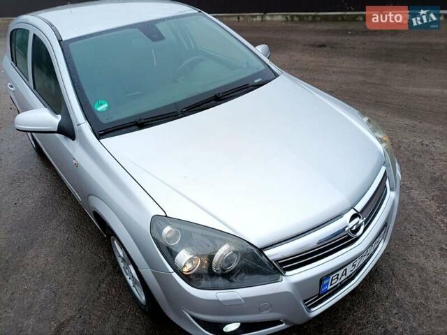 Сірий Опель Астра, об'ємом двигуна 1.6 л та пробігом 180 тис. км за 5700 $, фото 14 на Automoto.ua