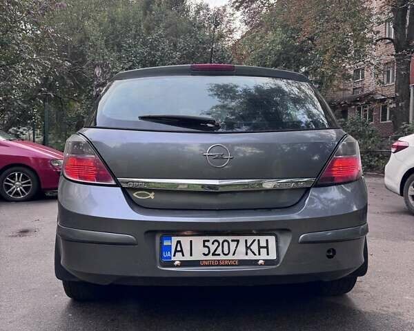 Опель Астра 2008 в Киеве на Automoto.ua Серый Опель Астра, объемом двигателя 1.6 л и пробегом 250 тыс. км за 4100 $, фото 2 на Automoto.ua