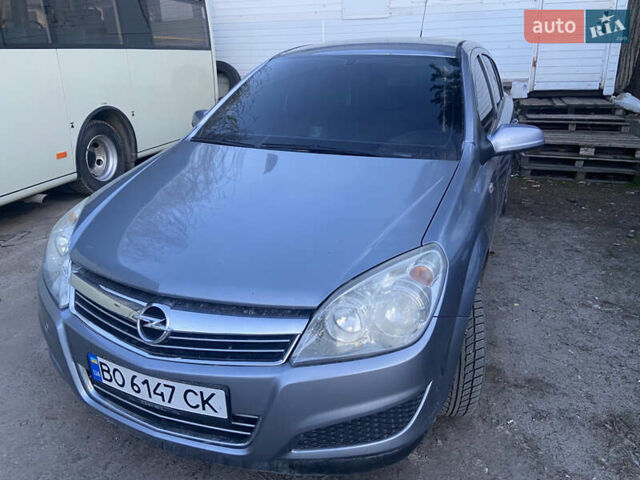 Сірий Опель Астра, об'ємом двигуна 1.7 л та пробігом 264 тис. км за 4800 $, фото 2 на Automoto.ua