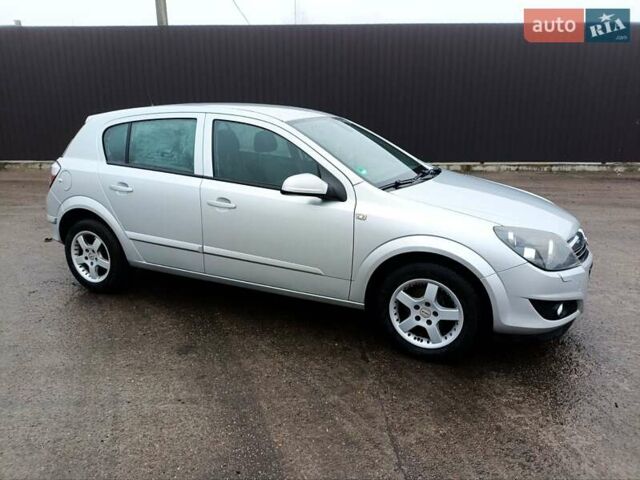 Сірий Опель Астра, об'ємом двигуна 1.6 л та пробігом 180 тис. км за 5700 $, фото 25 на Automoto.ua