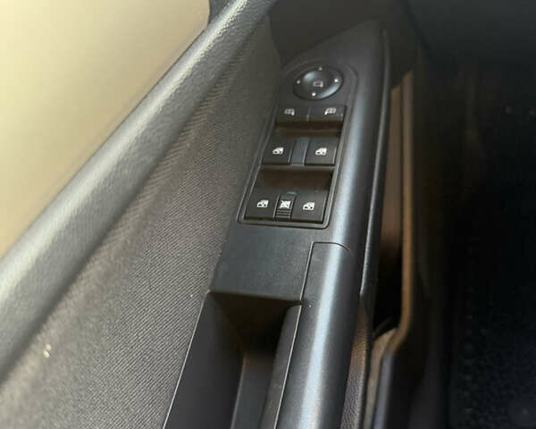 Серый Опель Астра, объемом двигателя 1.8 л и пробегом 204 тыс. км за 5500 $, фото 7 на Automoto.ua